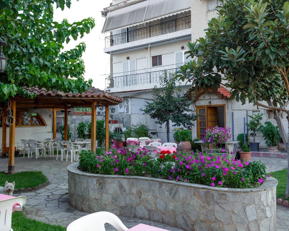 Finikas Hotel Larissa Exterior photo